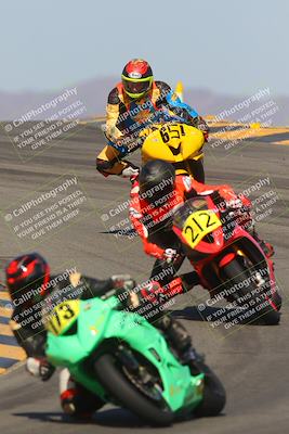 media/Oct-08-2023-CVMA (Sun) [[dbfe88ae3c]]/Race 3 Amateur Supersport Middleweight/